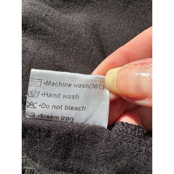 Zesica Women’s Black Tie-Strap Smocked Maxi Dress US S - Picture 11 of 15